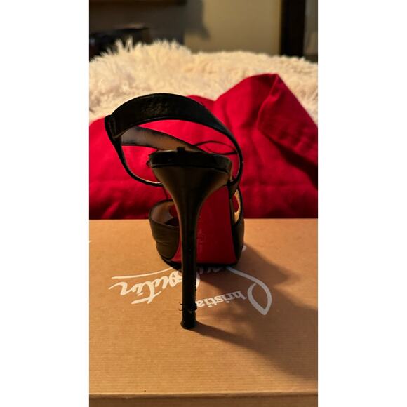 SOLD Christian Louboutin Viveka Leather Peep-Toe Pumps Size 7.5 - Picture 11 of 17